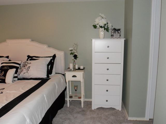 242 Bluegrass Drive, Schererville, IN 46375