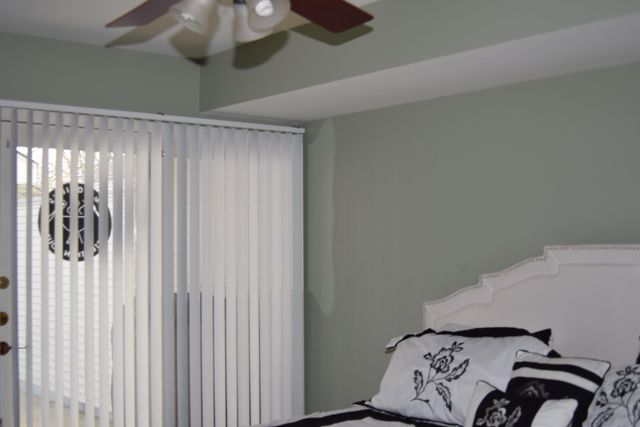 242 Bluegrass Drive, Schererville, IN 46375