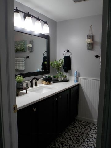 242 Bluegrass Drive, Schererville, IN 46375