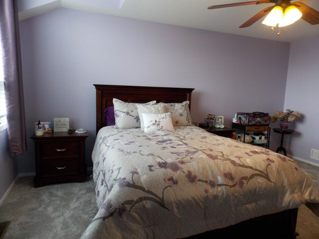 242 Bluegrass Drive, Schererville, IN 46375