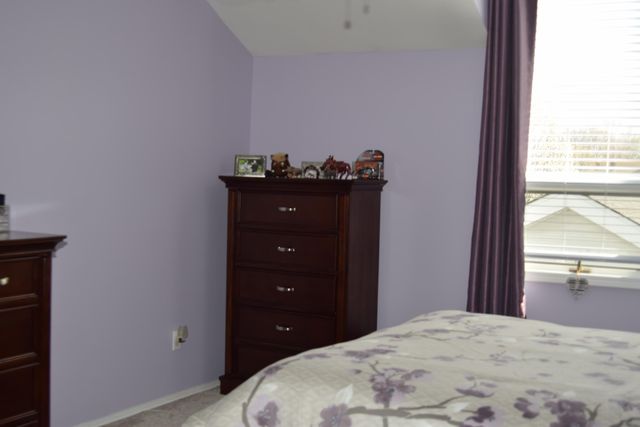 242 Bluegrass Drive, Schererville, IN 46375