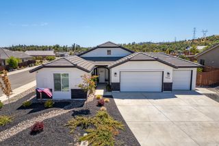 4205 Acadia Place, Redding, CA 96001