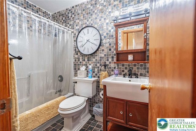 341 Lower Green Hill Road, Polk Twp, PA 18058
