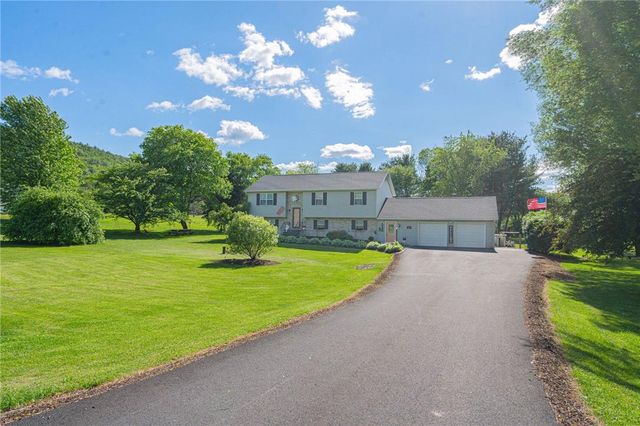 341 Lower Green Hill Road, Polk Twp, PA 18058