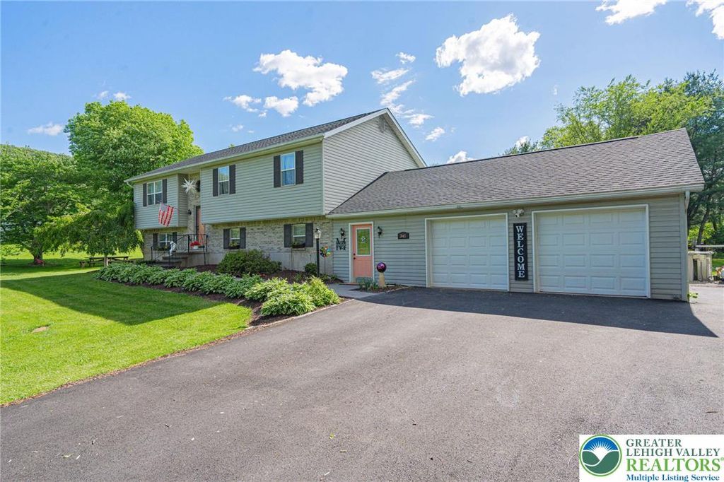 341 Lower Green Hill Road, Polk Twp, PA 18058