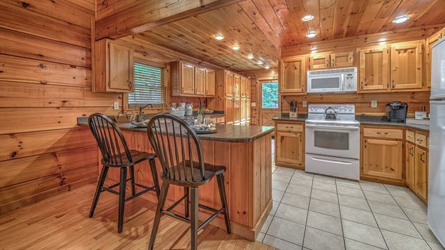 45 Channing Ridge Road, Morganton, GA 30560