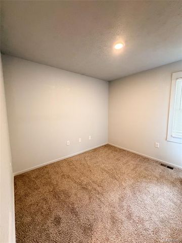 4487 French Road, Detroit, MI 48214