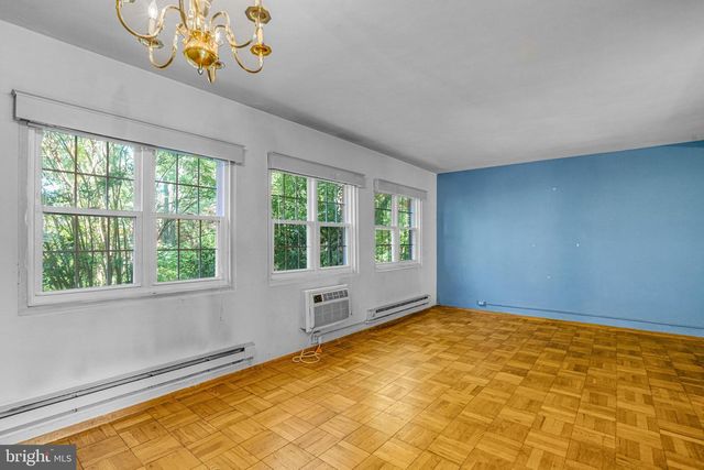 1119 BEVERLEY DR, Alexandria, VA 22302