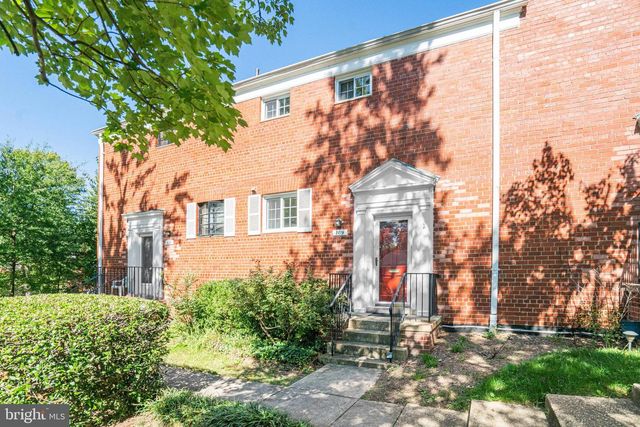 1119 BEVERLEY DR, Alexandria, VA 22302