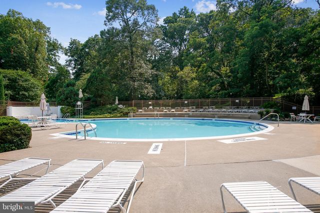 1119 BEVERLEY DR, Alexandria, VA 22302