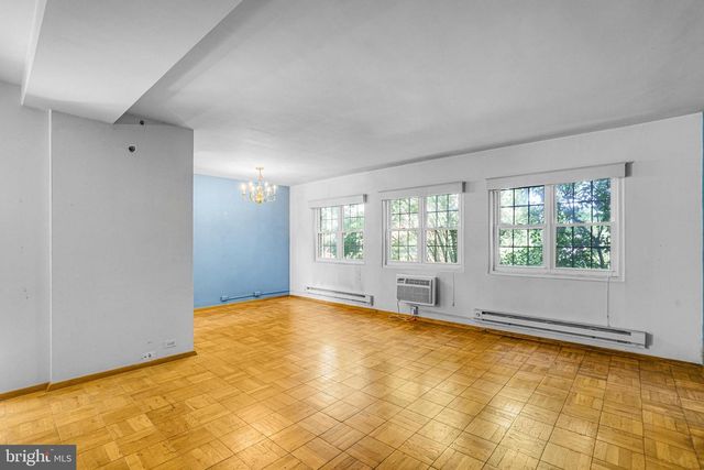 1119 BEVERLEY DR, Alexandria, VA 22302