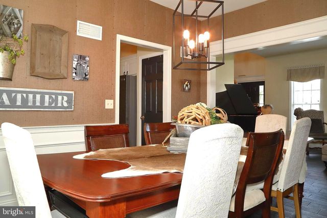 18 HARTFORD DR, Annville, PA 17003