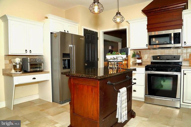 18 HARTFORD DR, Annville, PA 17003