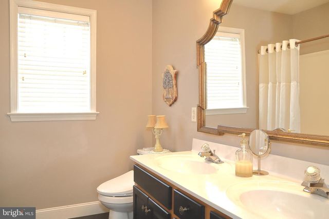 18 HARTFORD DR, Annville, PA 17003