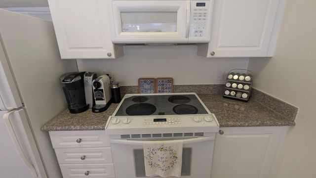 3400 Welborn Street 312, Dallas, TX 75219