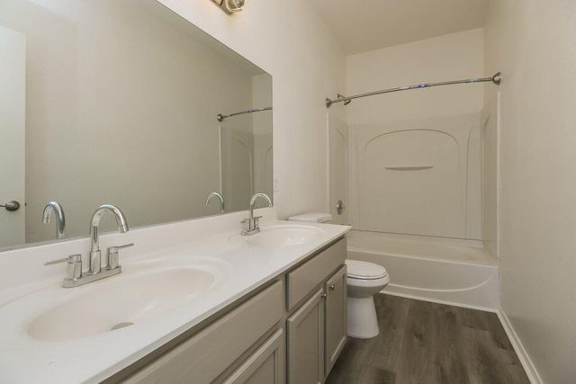 1733 E Silversmith Trail, San Tan Valley, AZ 85143