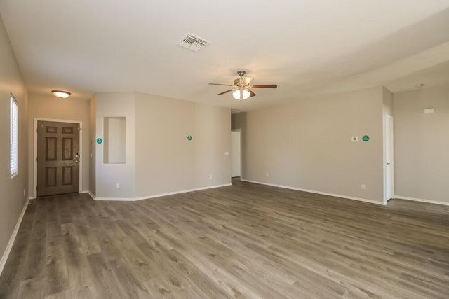 1733 E Silversmith Trail, San Tan Valley, AZ 85143