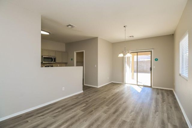 1733 E Silversmith Trail, San Tan Valley, AZ 85143