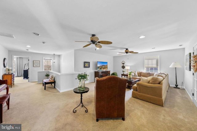 24 WRENTHAM DR, Medford, NJ 08055