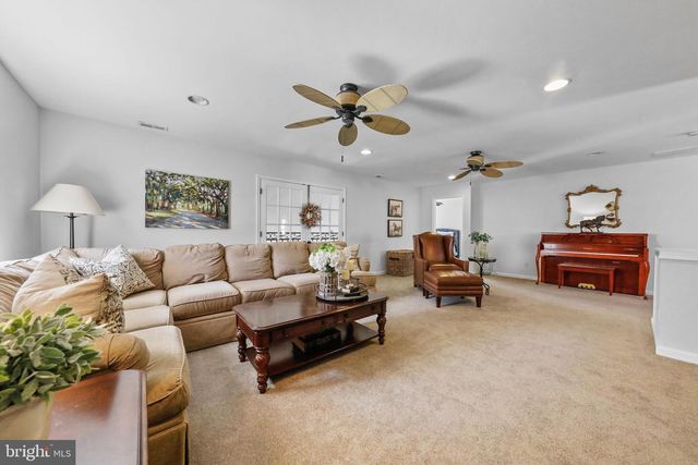 24 WRENTHAM DR, Medford, NJ 08055