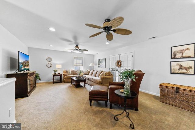 24 WRENTHAM DR, Medford, NJ 08055