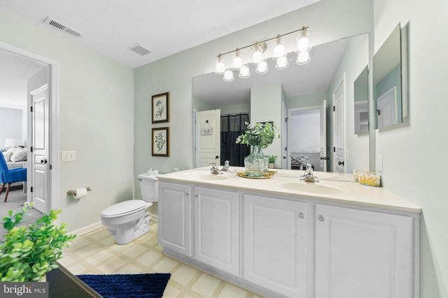 24 WRENTHAM DR, Medford, NJ 08055