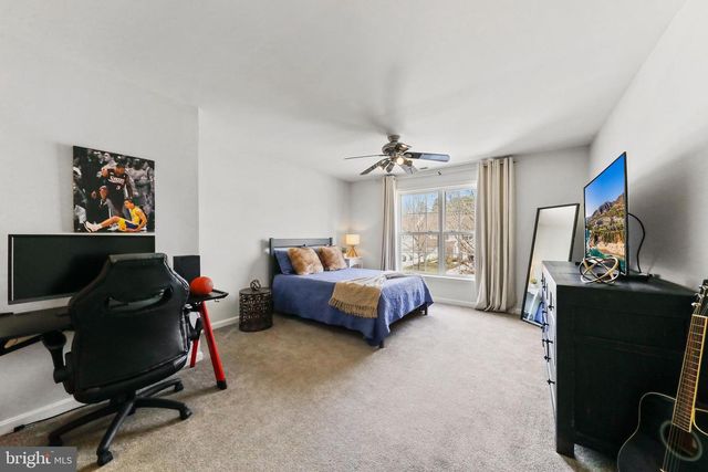 24 WRENTHAM DR, Medford, NJ 08055