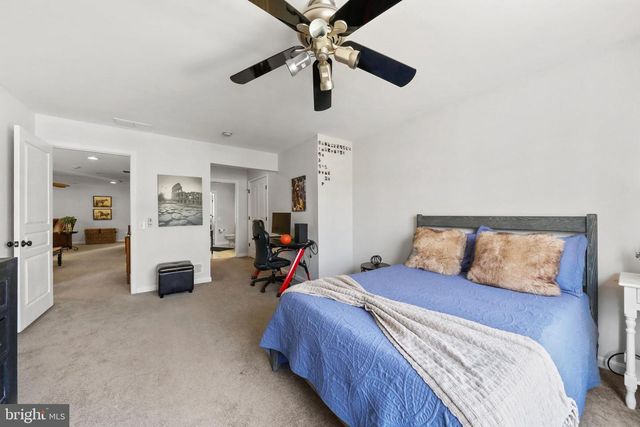 24 WRENTHAM DR, Medford, NJ 08055