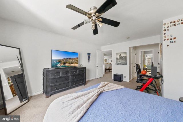 24 WRENTHAM DR, Medford, NJ 08055