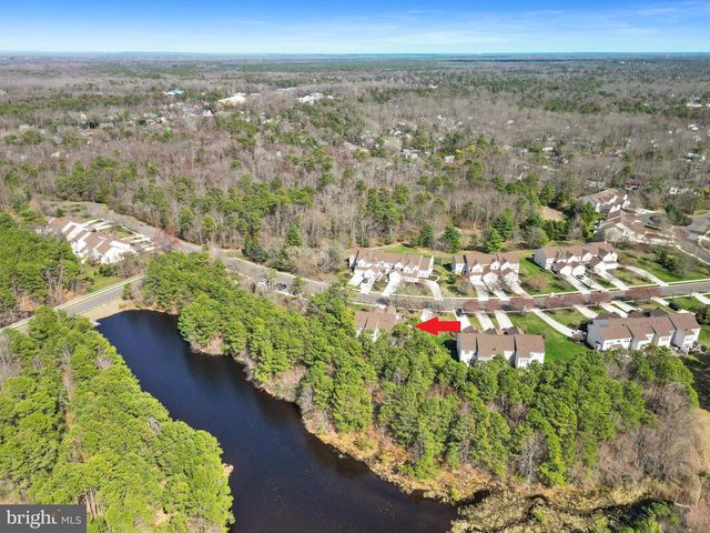 24 WRENTHAM DR, Medford, NJ 08055