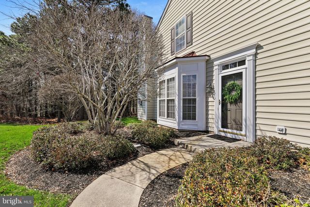 24 WRENTHAM DR, Medford, NJ 08055