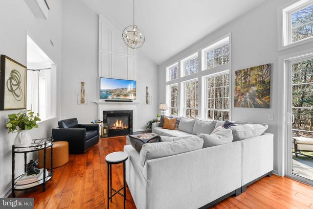 24 WRENTHAM DR, Medford, NJ 08055