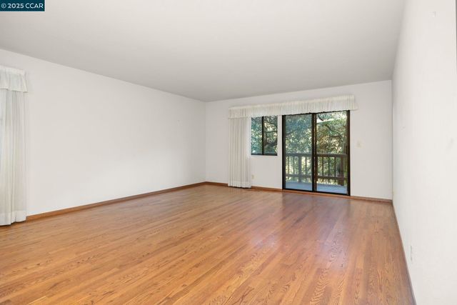 1383 Alvarado Rd, Berkeley, CA 94705