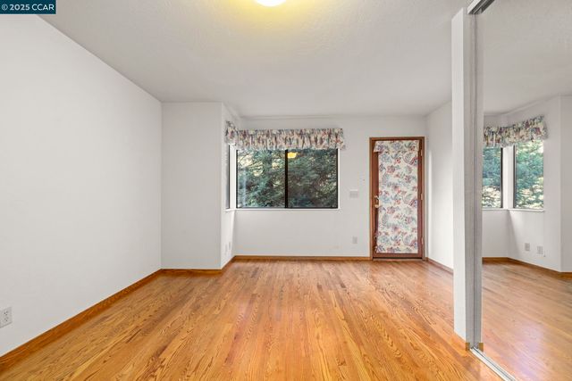 1383 Alvarado Rd, Berkeley, CA 94705