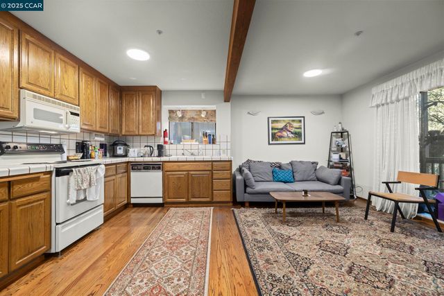 1383 Alvarado Rd, Berkeley, CA 94705