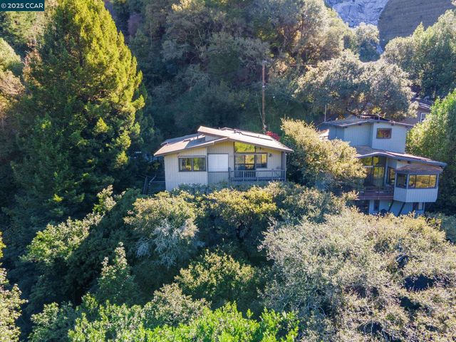 1383 Alvarado Rd, Berkeley, CA 94705