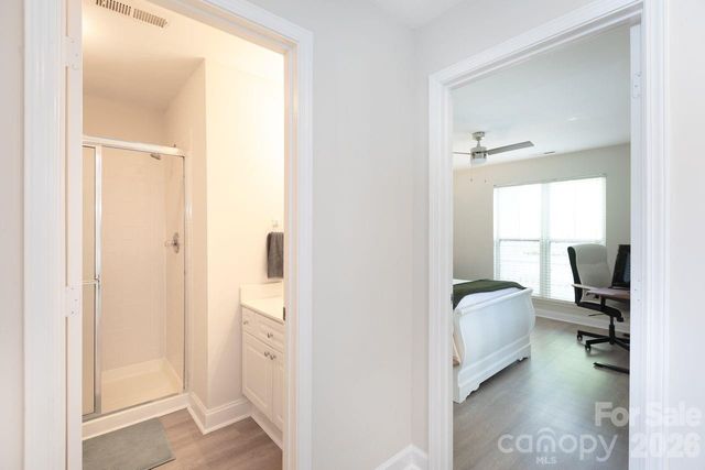930 Jetton Street 29, Davidson, NC 28036