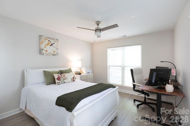 930 Jetton Street 29, Davidson, NC 28036