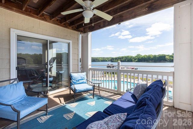 930 Jetton Street 29, Davidson, NC 28036