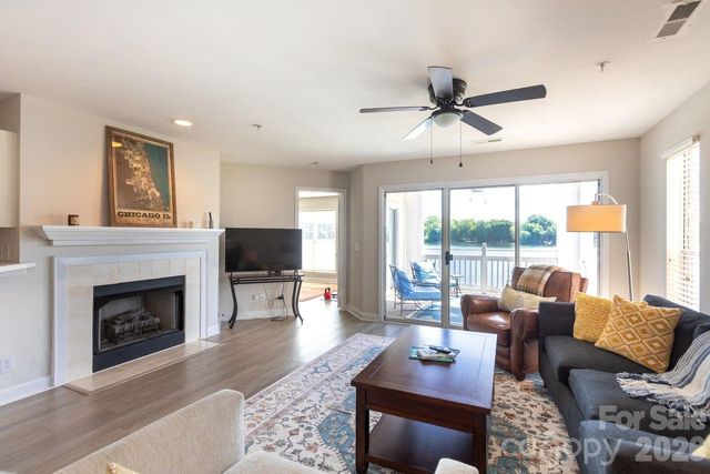 930 Jetton Street 29, Davidson, NC 28036