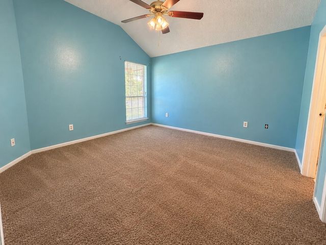 3804 Briar Hollow Drive, Dickinson, TX 77539