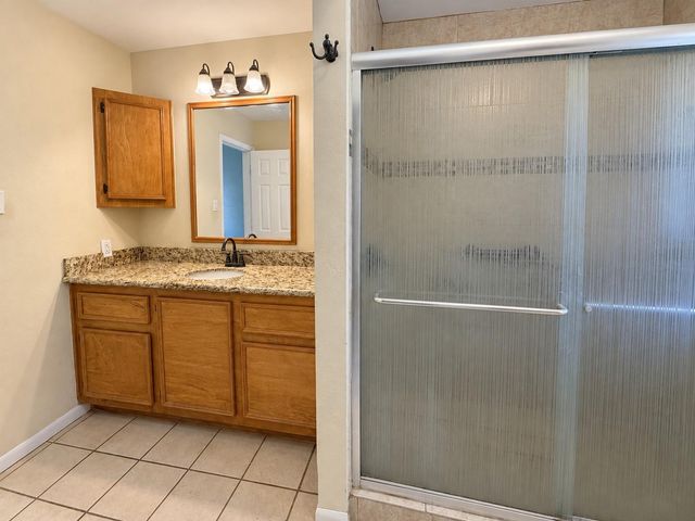 3804 Briar Hollow Drive, Dickinson, TX 77539