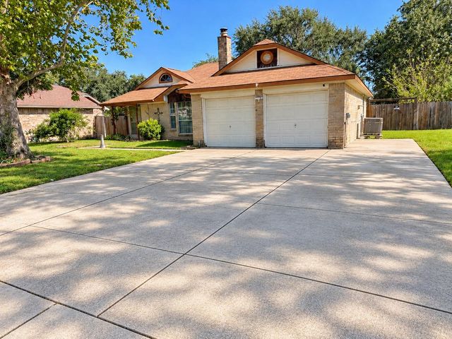 3804 Briar Hollow Drive, Dickinson, TX 77539
