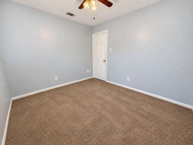 3804 Briar Hollow Drive, Dickinson, TX 77539