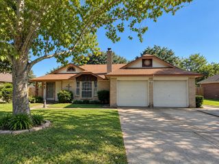 3804 Briar Hollow Drive, Dickinson, TX 77539
