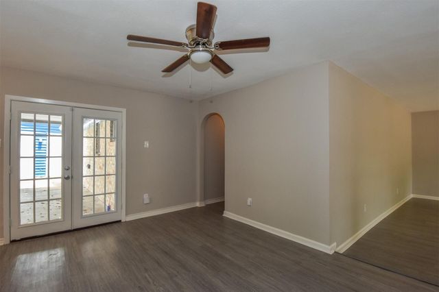 11719 Murr Way, Houston, TX 77048