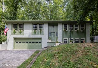2703 Wildwood Rd, Maryville, TN 37804