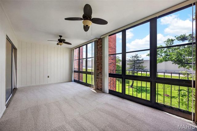 14300 Conway Meadows Court 202, Chesterfield, MO 63017