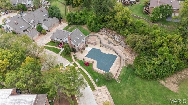 14300 Conway Meadows Court 202, Chesterfield, MO 63017