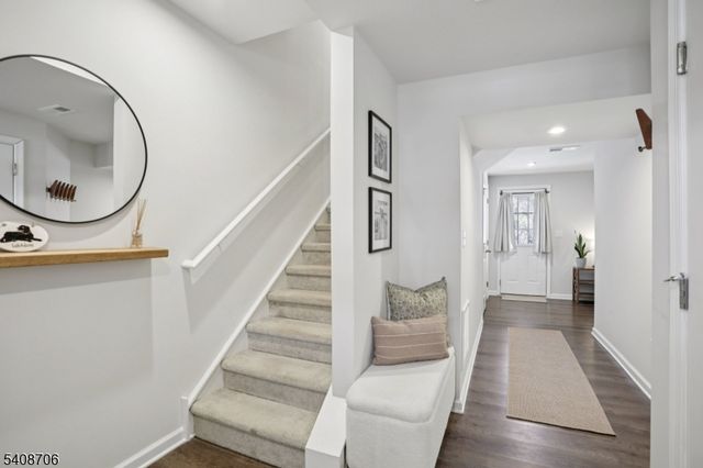 3 Limestone Blvd, Washington Twp., NJ 07882